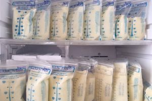 Chia sẻ kinh nghiệm mua tủ đông mini trữ sữa mẹ tốt